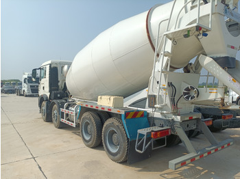 Truck HOWO TX350 Cement Mixer Truck: picture 4 Truck HOWO TX350 Cement Mixer Truck: picture 4