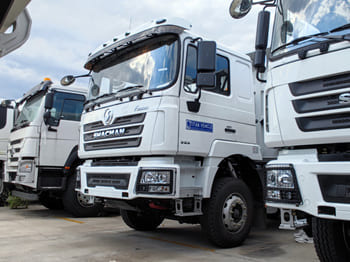 Leasing of SHACMAN Shacman Tractor Truck for Sale in Malawi SHACMAN Shacman Tractor Truck for Sale in Malawi: picture 3 Leasing of SHACMAN Shacman Tractor Truck for Sale in Malawi SHACMAN Shacman Tractor Truck for Sale in Malawi: picture 3