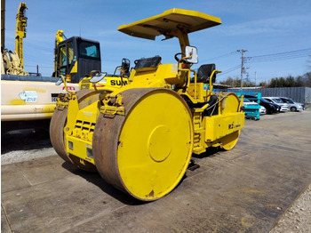 Road roller SAKAI