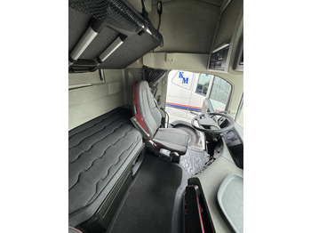 Tractor unit VOLVO DIESEL/LNG: picture 3