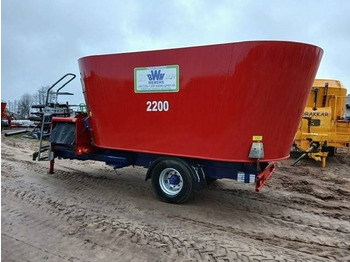 Forage mixer wagon STRAUTMANN