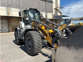 Wheel loader LIEBHERR L538: picture 4