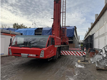 Crawler crane SPIERINGS