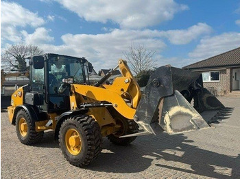 Wheel loader CATERPILLAR 906