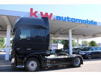 Tractor unit DAF XF 530