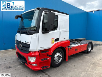 Tractor unit MERCEDES-BENZ Actros 1843