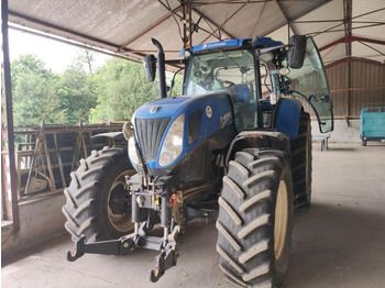 Farm tractor NEW HOLLAND T7.220