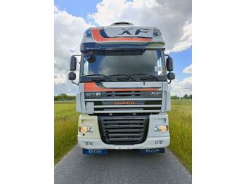 Tractor unit DAF XF 105 460