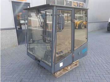 Cab and interior AHLMANN
