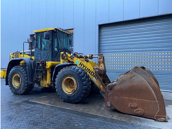 Wheel loader HYUNDAI