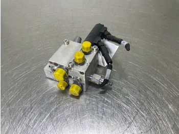 Leasing of Sennebogen 835E-157402-Valve/Ventile/Ventiel Sennebogen 835E-157402-Valve/Ventile/Ventiel: picture 3