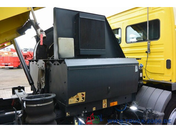 Road sweeper Mercedes-Benz Atego 1524 Bucher Johnston VS650 Deutsches Gerät: picture 3