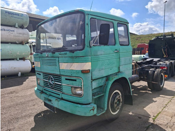 Tractor unit MERCEDES-BENZ