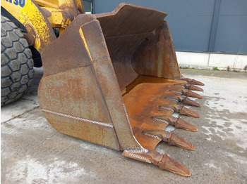 Wheel loader Komatsu WA500-7: picture 3