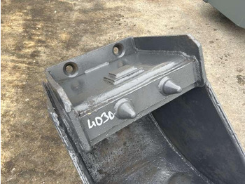 Excavator bucket MECALAC serie 12 - 580mm: picture 4