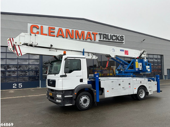 Crane truck MAN TGM 15.290 Klaas 35 meter Dachdecker Kran: picture 2