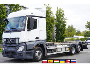 Container transporter/ Swap body truck MERCEDES-BENZ Actros 2545