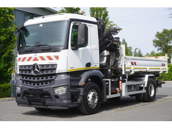Crane truck, Crane truck MERCEDES-BENZ Arocs 1833 / 87,000 km!!! / Hds HIAB X-DUO 128 B-2 / three-sided tipper: picture 3