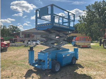 Scissor lift 2007 Genie GS2668RT 4x4 Diesel Scissor Lift: picture 4