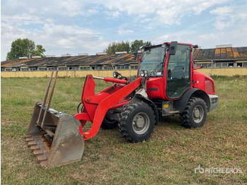 Wheel loader CASE