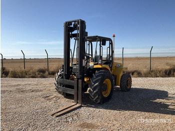 Rough terrain forklift JCB