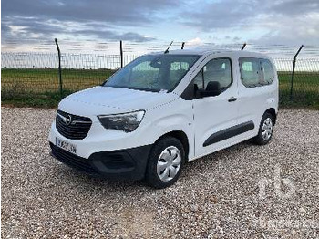 Car OPEL