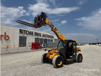 Telescopic handler JCB