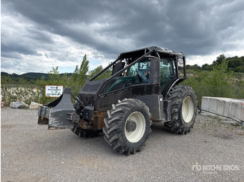 Farm tractor 2017 Valtra T214 D Tracteur Agricole 4WD Tractor: picture 2