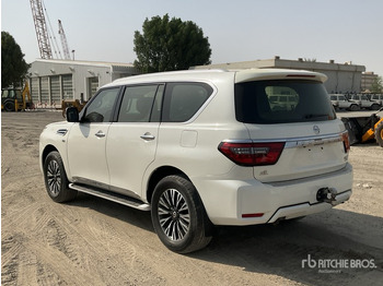 SUV 2015 Nissan Patrol Platinum 4x4 SUV: picture 4