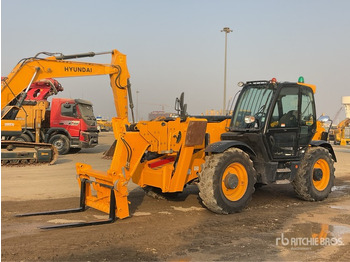 Telescopic handler JCB