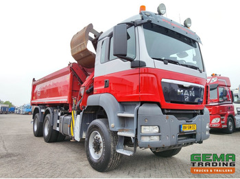 Leasing of MAN TGS 26.400 6x6 4 Daycab Euro4 - HMF1643Z2 - Hyva 2-Zijdige Kipper 5.4m. - REBUILT ENGINE - TOP! (V584) MAN TGS 26.400 6x6 4 Daycab Euro4 - HMF1643Z2 - Hyva 2-Zijdige Kipper 5.4m. - REBUILT ENGINE - TOP! (V584): picture 3