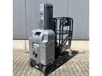 Vertical mast lift JLG