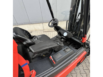 Electric forklift Linde E25S (336-03): picture 3 Electric forklift Linde E25S (336-03): picture 3