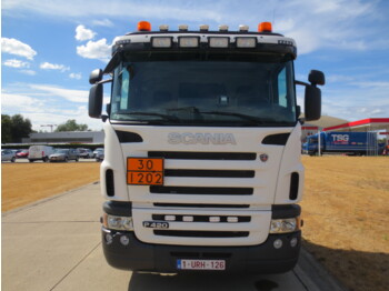 Tractor unit Scania P420: picture 4