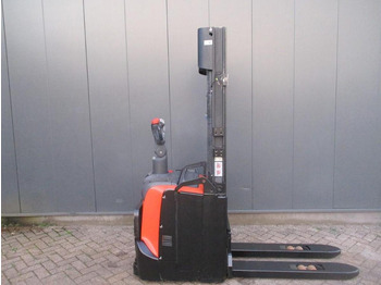 Pallet truck TOYOTA