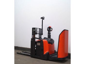 Stacker Toyota SPE200D: picture 2 Stacker Toyota SPE200D: picture 2