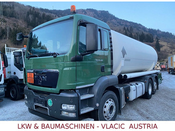Tank truck MAN TGS 26.400