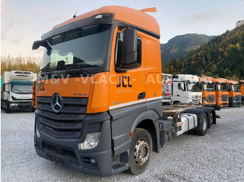 Container transporter/ Swap body truck MERCEDES-BENZ
