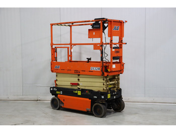 Scissor lift JLG