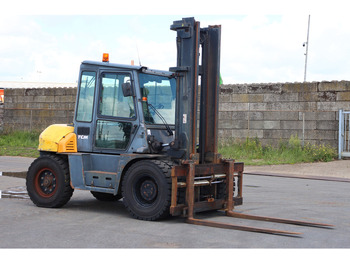 Diesel forklift TCM