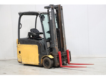 Electric forklift UNICARRIERS