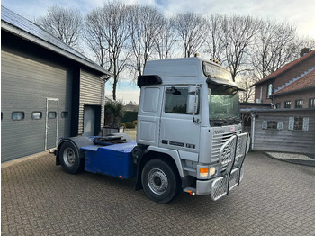 Interior photo 1: Tractor unit Volvo F 16.505 hp | 4x2 | AIR SUSPENSION | 1992 | GLOBETROTTER | Interior photo 1: Tractor unit Volvo F 16.505 hp | 4x2 | AIR SUSPENSION | 1992 | GLOBETROTTER |
