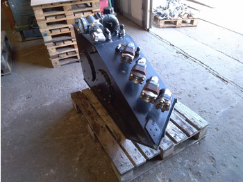 Hydraulic tank for Construction machinery Bomag BM1000-35 -: picture 2