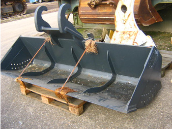 Loader bucket CNH