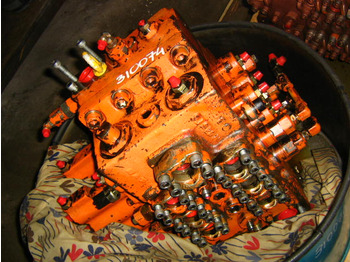 Hydraulic valve HITACHI