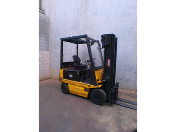 Electric forklift TCM
