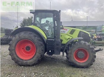 Farm tractor CLAAS Axion 830