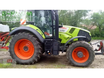 Farm tractor CLAAS Axion 830