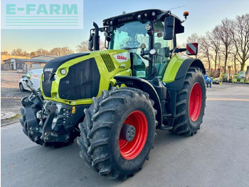 Farm tractor CLAAS Axion 830