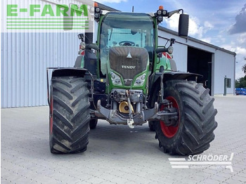 Farm tractor Fendt 724 s4 profi plus: picture 2